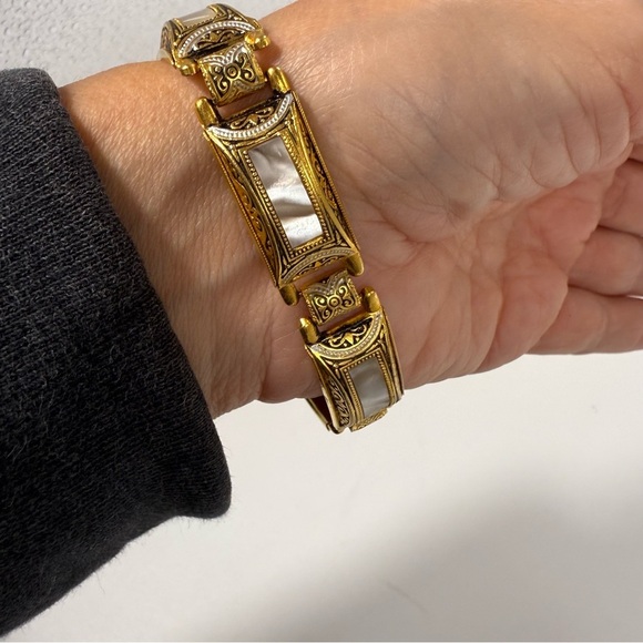 Vintage Gold Spanish Damascene Linked Panels Bracelet mother of pearl - Picture 3 of 3